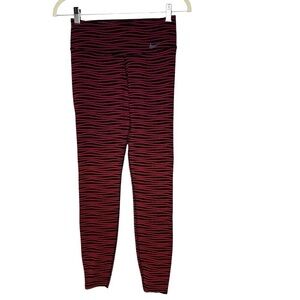 Nike Women's Legendary Engineered Swell Tights Ombré Small